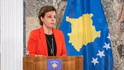 Gërvalla: BE-ja të mos e trajtojë presidentin Vuçiq me politika ledhatuese